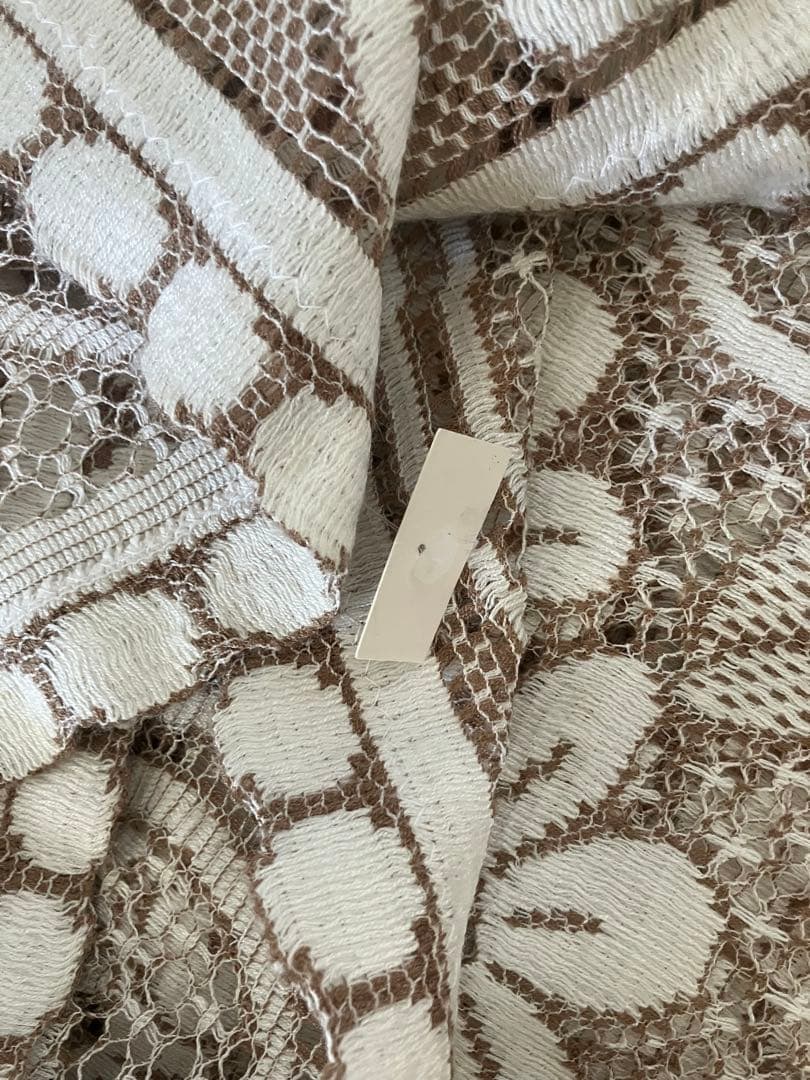 フランス製ビンテージ花柄大テーブルクロスとナプキン6セット　ベージュ白系　未使用